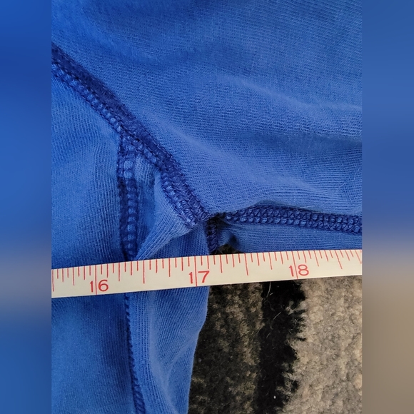 Hollister long sleeve tee - Picture 3 of 4